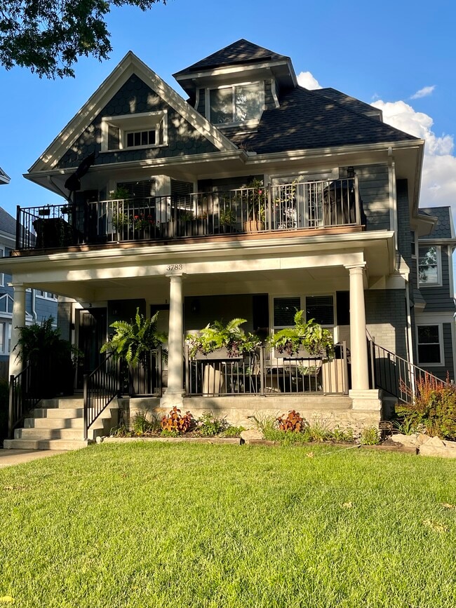 Building Photo - 3783 Washington St