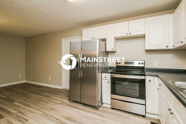 Building Photo - 3 Bedroom Pet-Friendly Home in MONROE, GA with Main Street Renewal