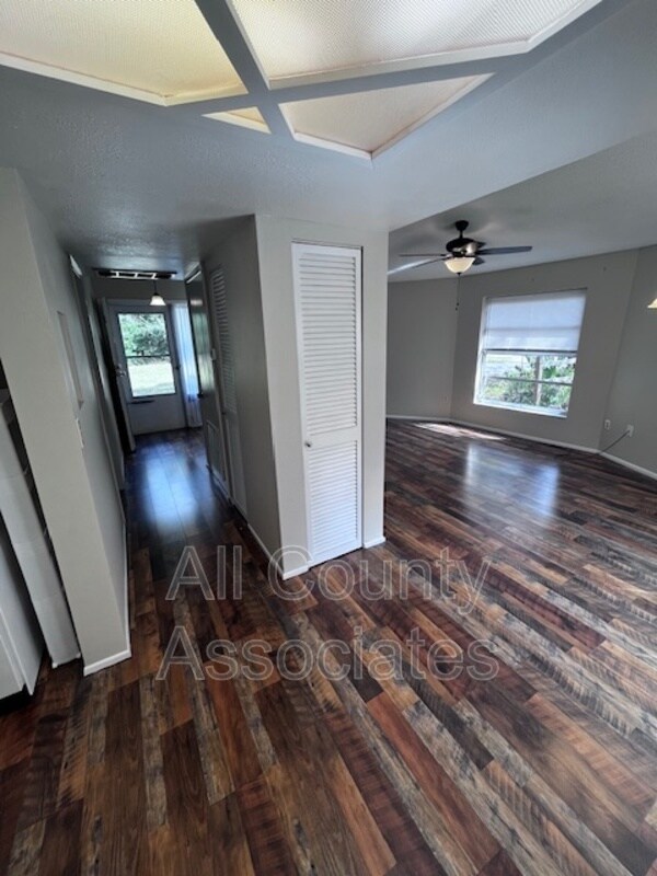 Building Photo - 11023 Hook Ln