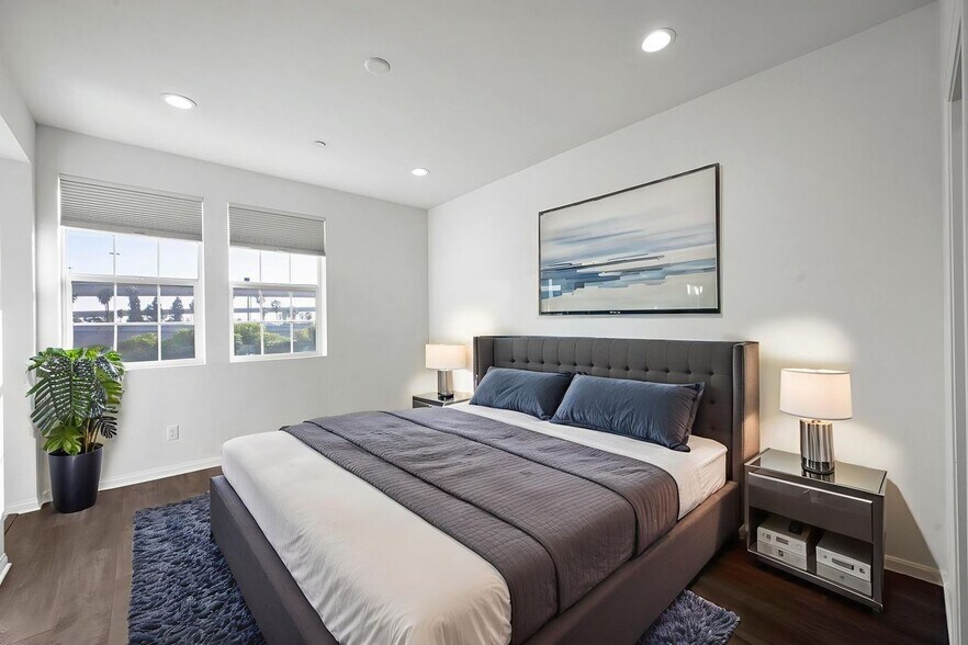 Building Photo - 8887 Orangethorpe Ave