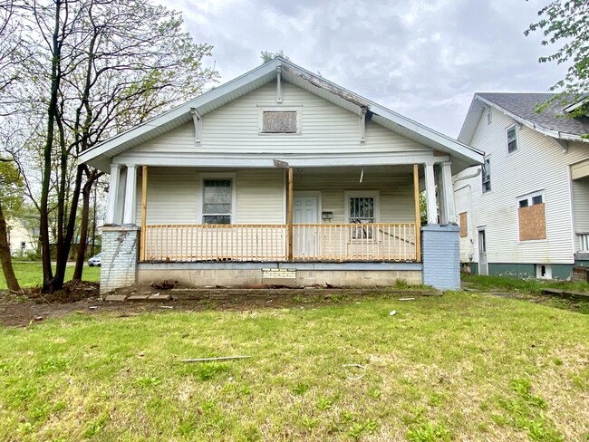 Primary Photo - 501 N Bowman Ave