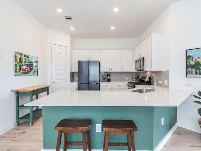 Building Photo - 2132 Centerline Ln