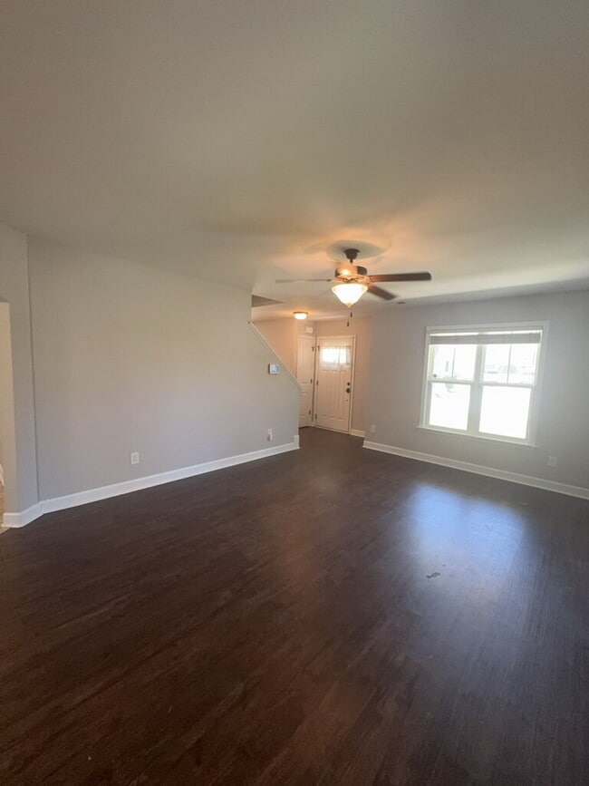 Building Photo - 1115 Westmoreland Dr