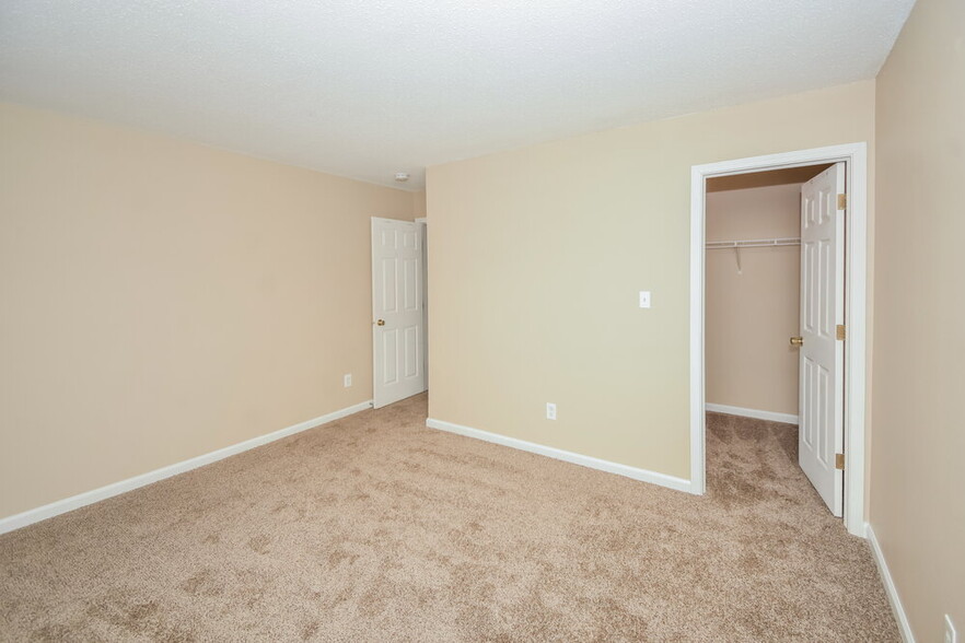 Building Photo - 11409 Water Birch Dr