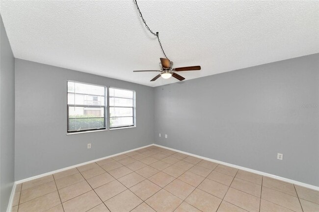 Building Photo - 5026 Water Oak Dr