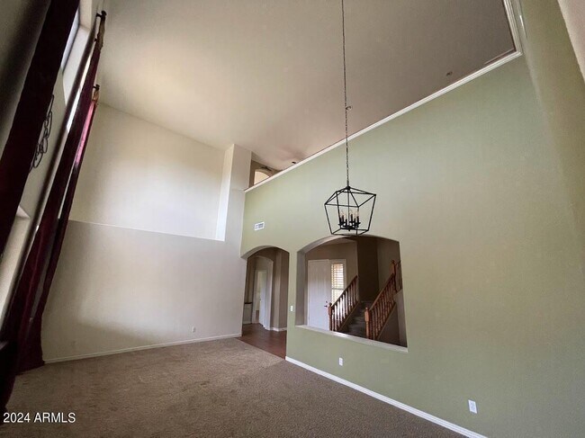 Building Photo - 4940 E Runaway Bay Dr