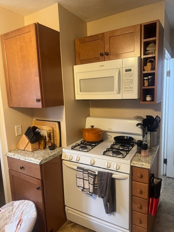 Building Photo - 29 Brewster Rd