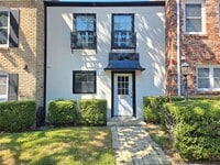 Building Photo - 1500 Elton Ln