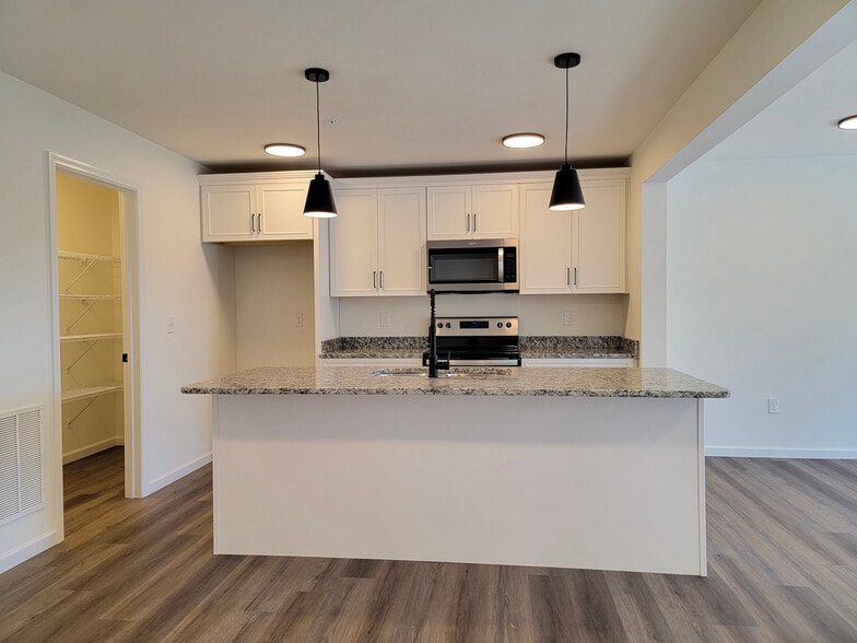 Building Photo - 19 Pacific Blvd