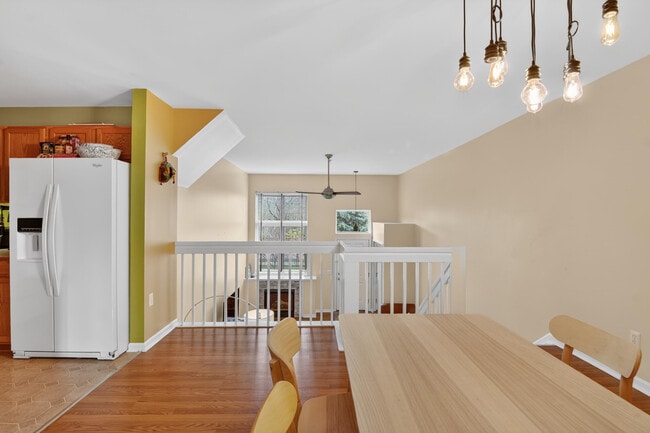 Building Photo - 1930 Lindsay Ln