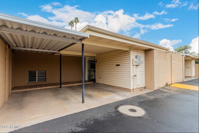 Building Photo - 5105 N Granite Reef Rd