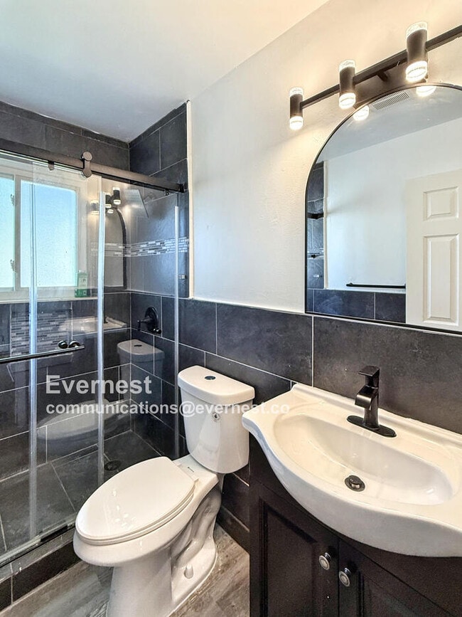 Building Photo - 20853 Garden Ln