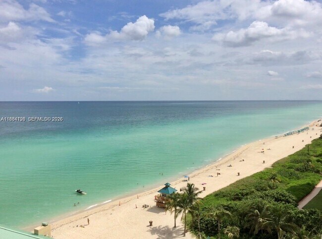 Building Photo - 16699 Collins Ave