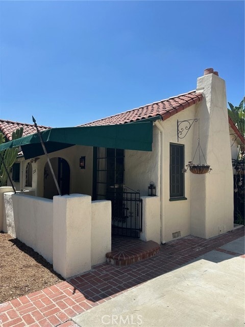 Building Photo - 223 Segovia Ave
