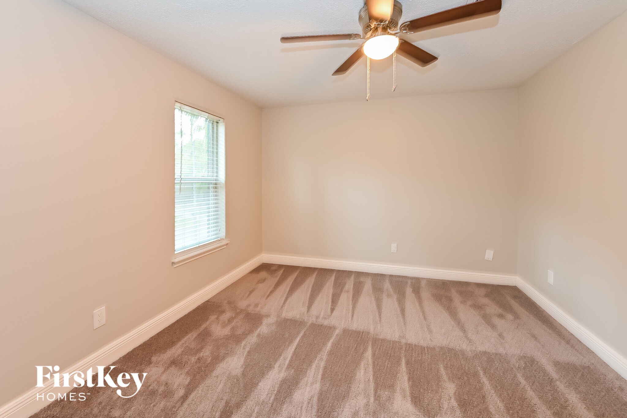 Building Photo - 12923 Marron Dr