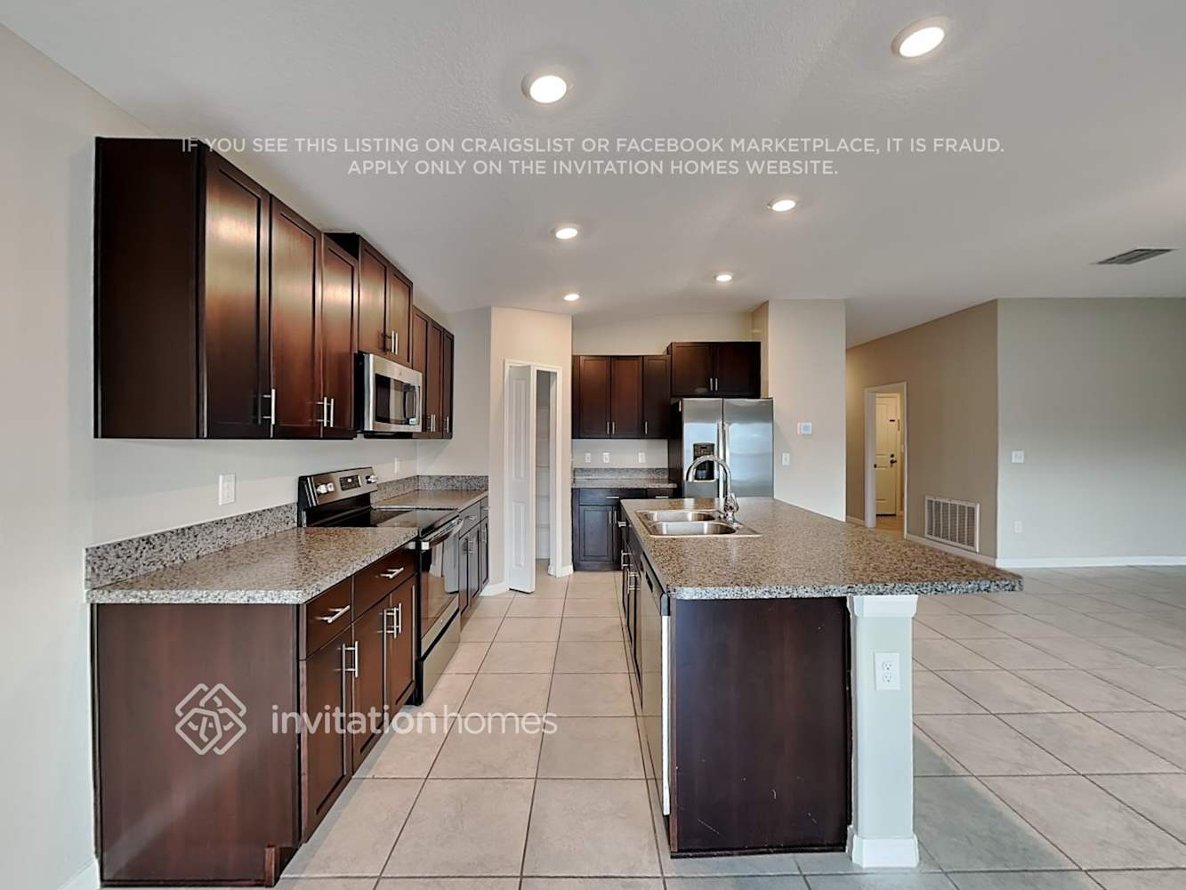 Building Photo - 1549 Blue Rose Dr