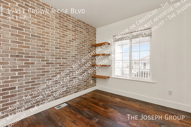 Building Photo - 19411 Crown Ridge Blvd