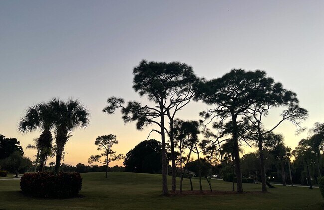 Building Photo - 13760 Sand Crane Dr