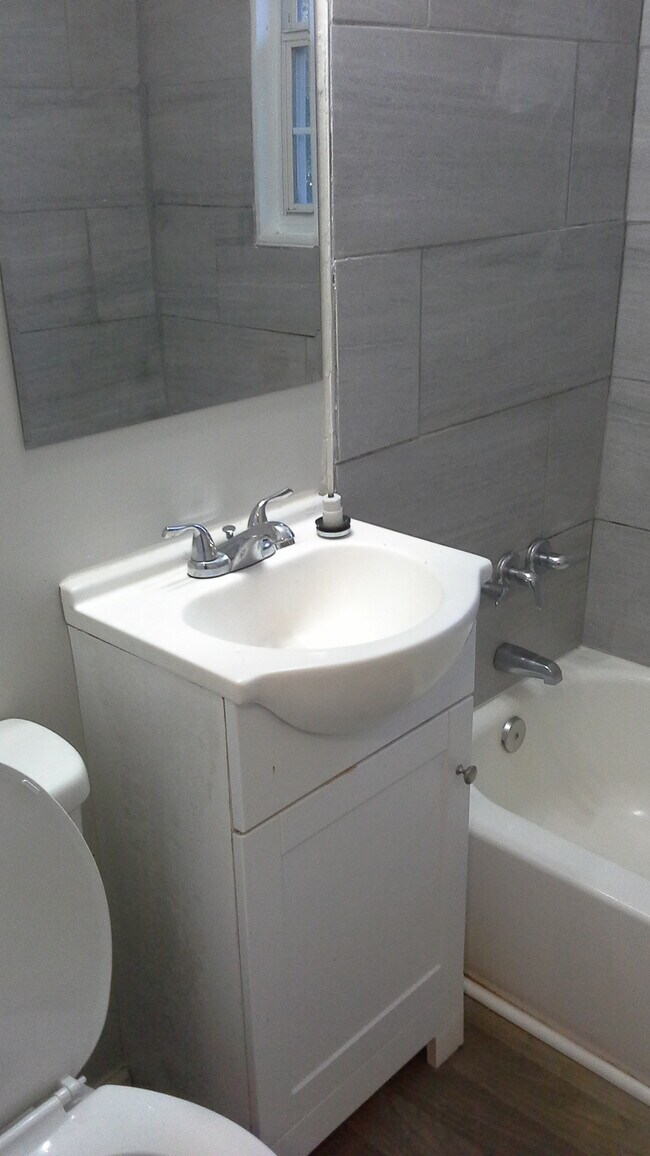 Building Photo - 2593 Nancelon Cir N