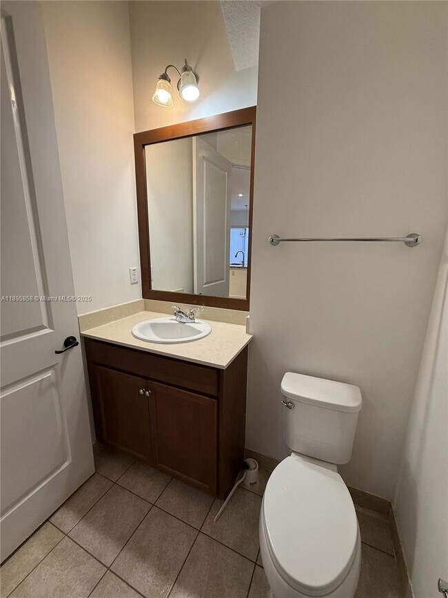 Building Photo - 3299 W 96 Pl