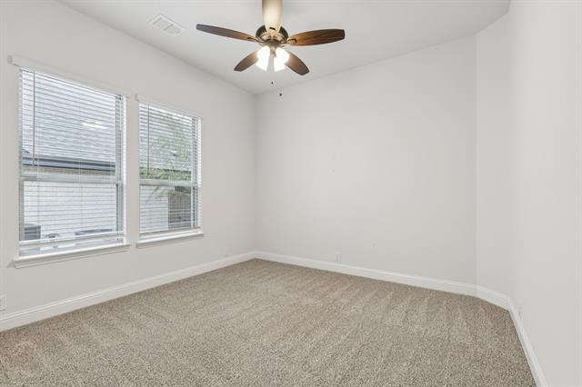 Building Photo - 300 Navo Rd