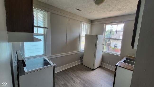 Building Photo - 3617 Brookside Pkwy S Dr