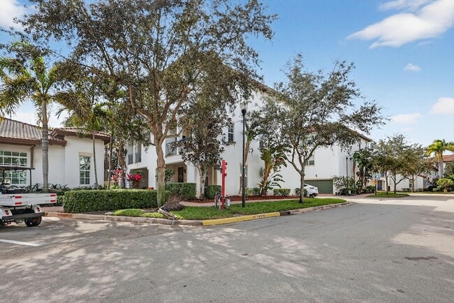 Building Photo - 2705 SW 119th Way