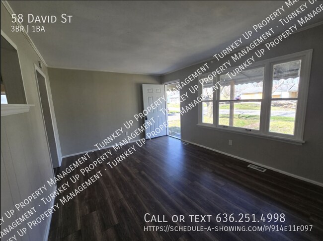 Building Photo - 58 David St