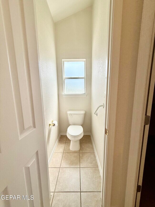 Building Photo - 12720 Tierra Mina Dr