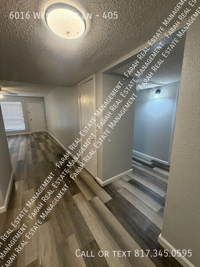 Building Photo - 6016 Westridge Ln