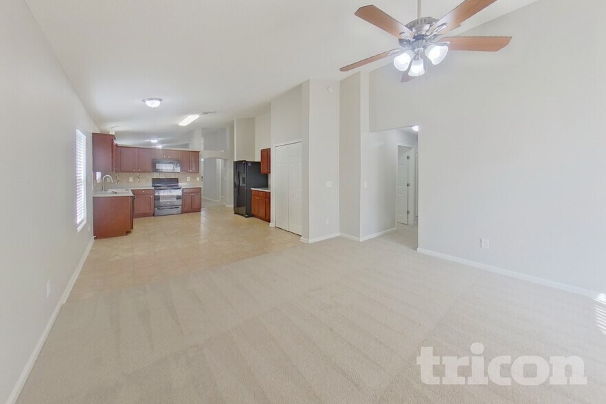 Building Photo - 87 Marisco Way