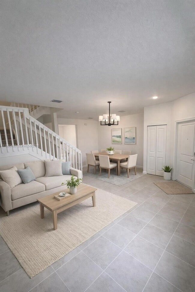 Building Photo - 2721 SE 26th Rd