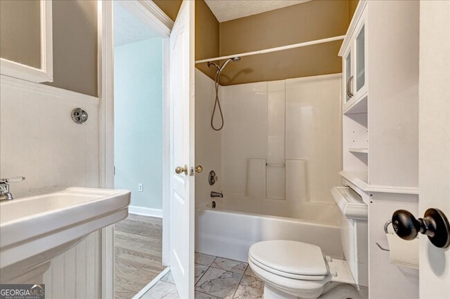 Building Photo - 56 Driftwood Ct