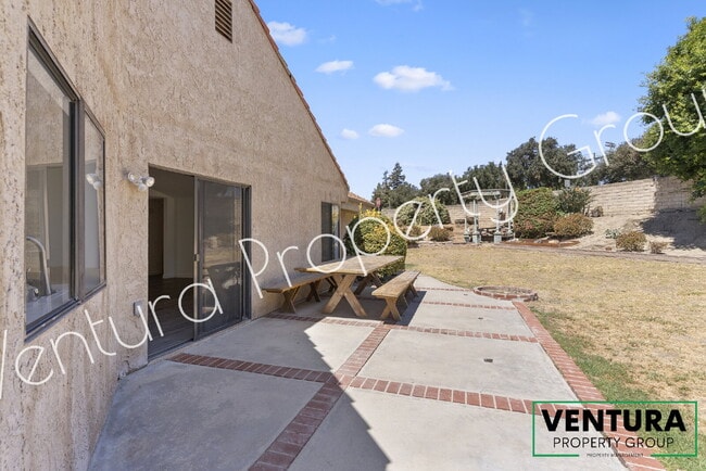 Building Photo - Clean 3-Bedroom, 2 Baths with large yard in Moorpark – Comfort & Convenience Await!