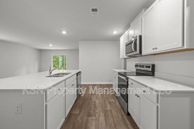 Building Photo - 129 Azure Dr