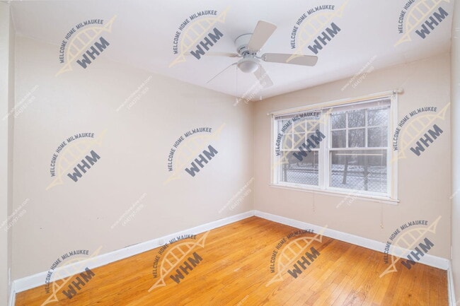 Building Photo - 3258 S Kinnickinnic Ave