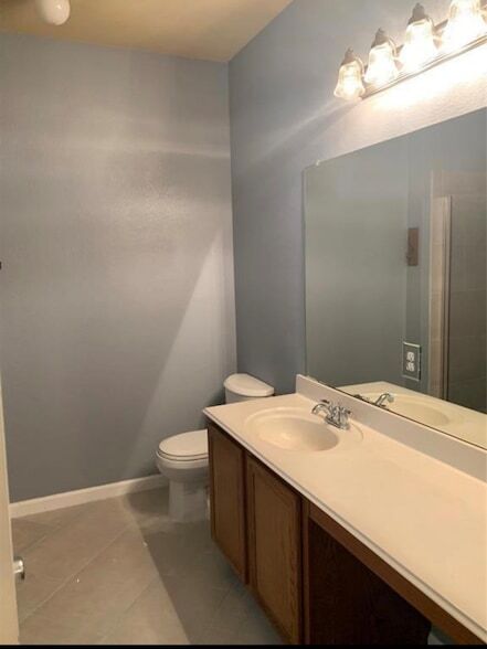 Building Photo - 3321 Truman St