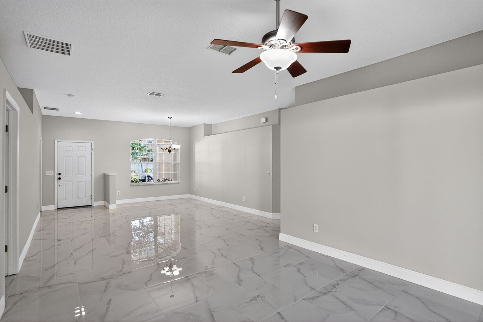 Building Photo - 10181 Marsh Pine Cir