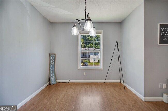 Building Photo - 3599 Woodbriar Cir