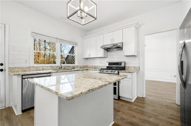 Building Photo - 10895 Glenbarr Dr