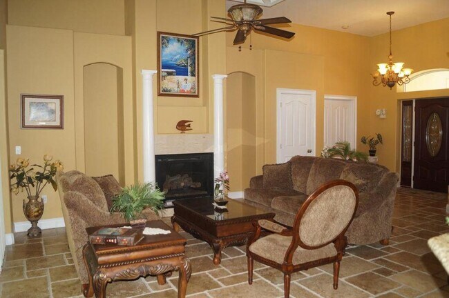 Building Photo - 6548 Tidewater Dr