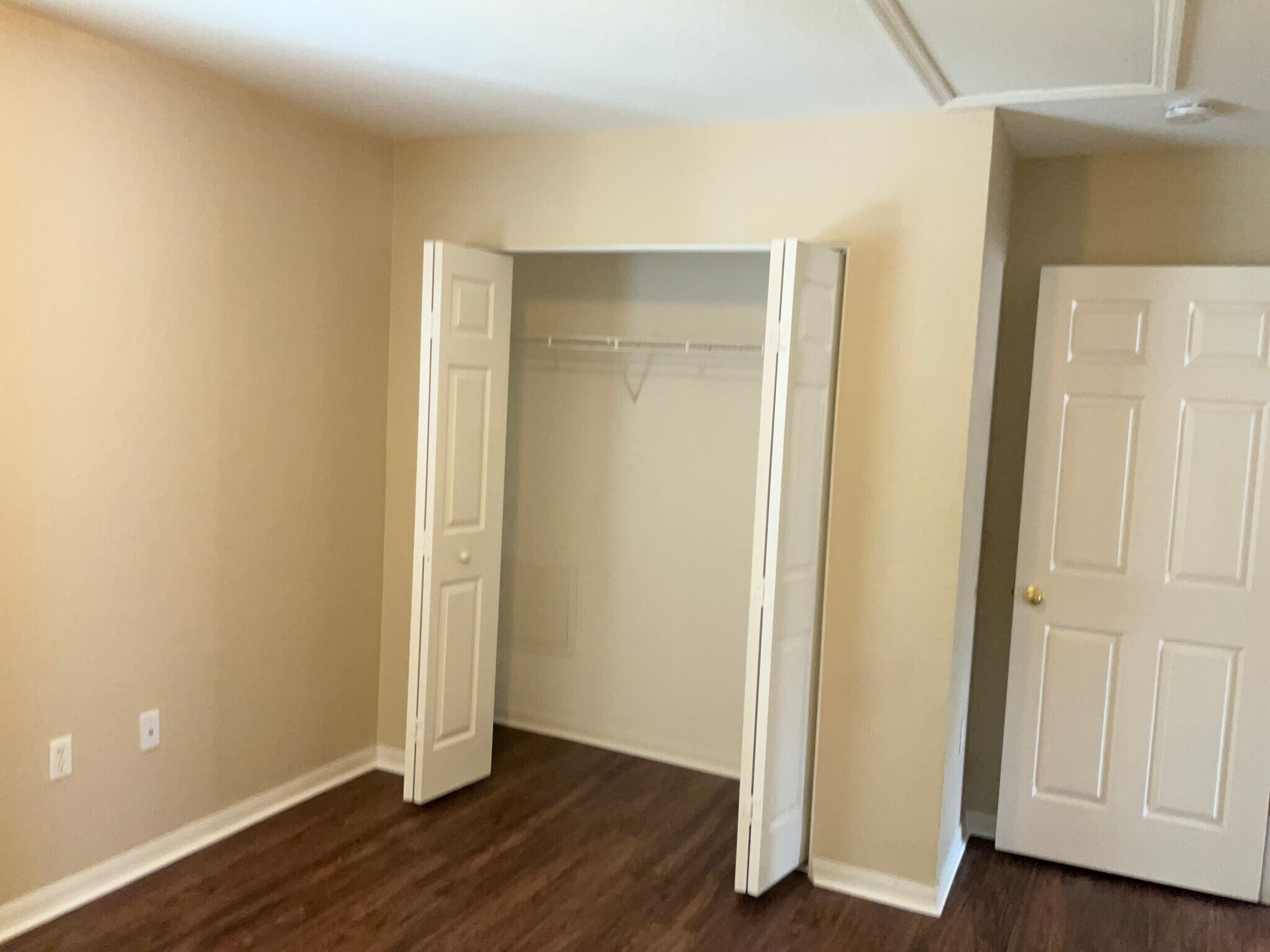 Building Photo - 2804 Spring Meadow Dr