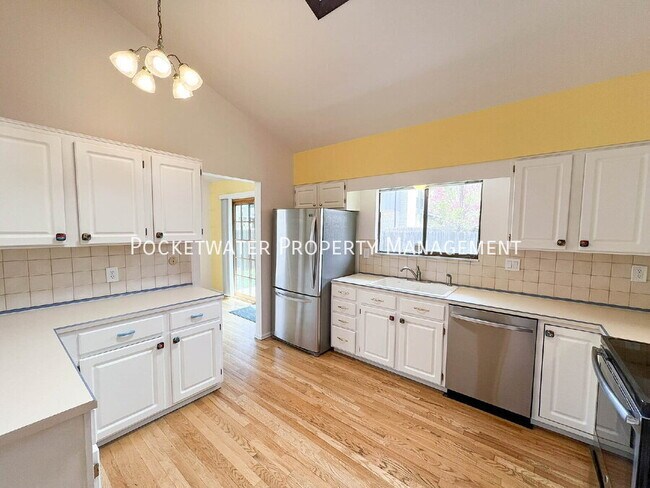 Building Photo - 5452 Blackhawk Rd