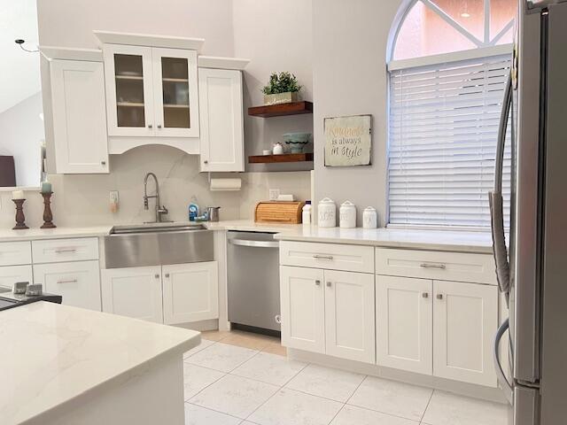 Building Photo - 8597 Jade Dr