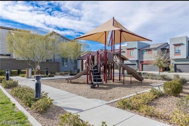 Building Photo - 2518 Veronella St