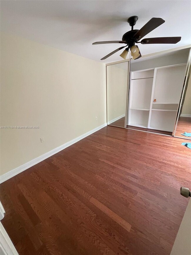 Building Photo - 870 Blue Ridge Cir