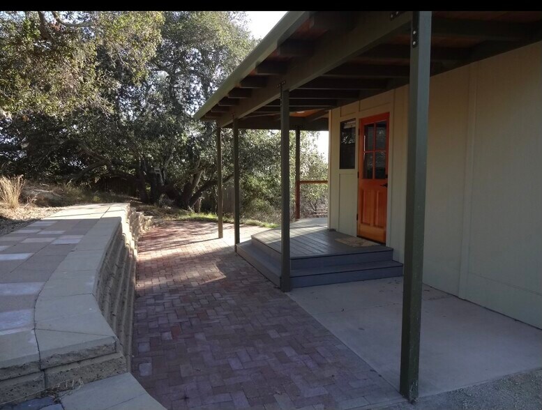 Building Photo - 1366 Old Oak Park Rd