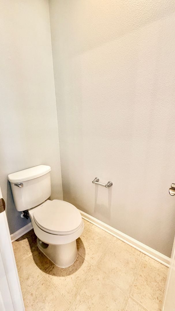 Building Photo - Beautiful, Like New, End Unit Condo in Resort Like Living Community off Temecula's South 79!