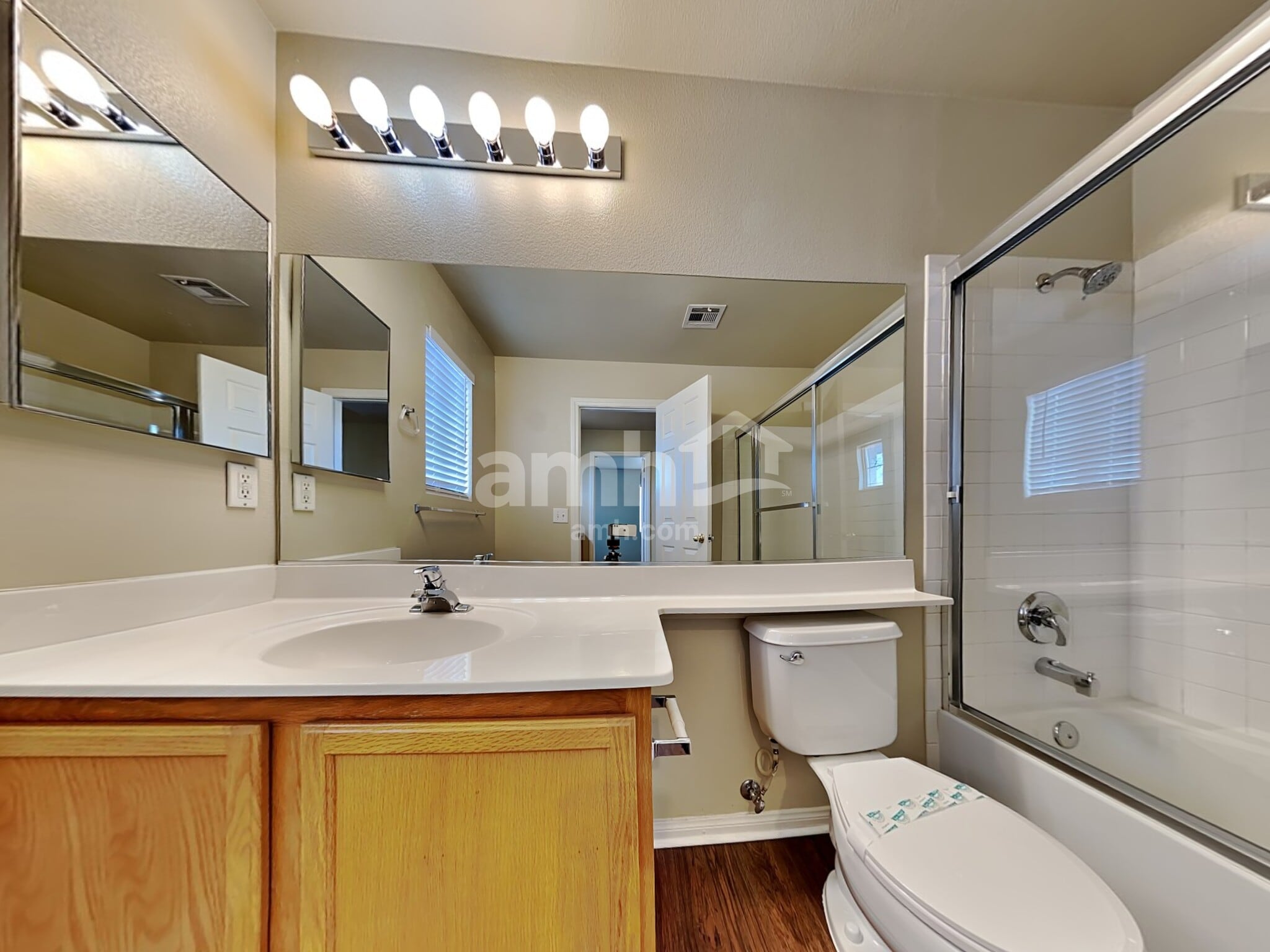 Building Photo - 909 Ortega Hill