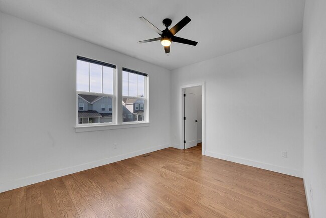 Building Photo - $3,195 - 3 Bed, 2.5 Bath Home in Thornton ...